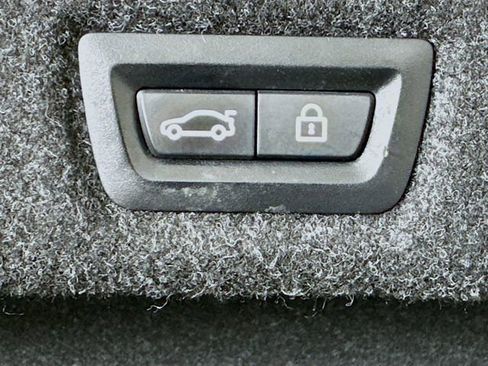 Used 2019 BMW M550i xDrive AWD/4WD image 13