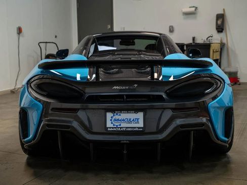 Used 2020 McLaren 600LT Spider RWD image 4