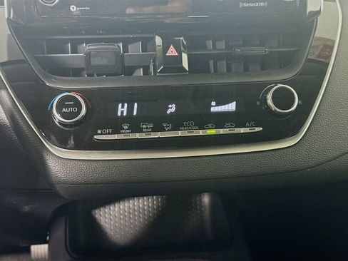 Certified 2021 Toyota Corolla LE image 16