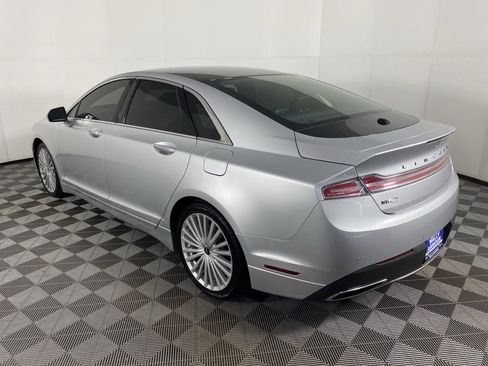 Used 2017 Lincoln MKZ Reserve FWD image 10
