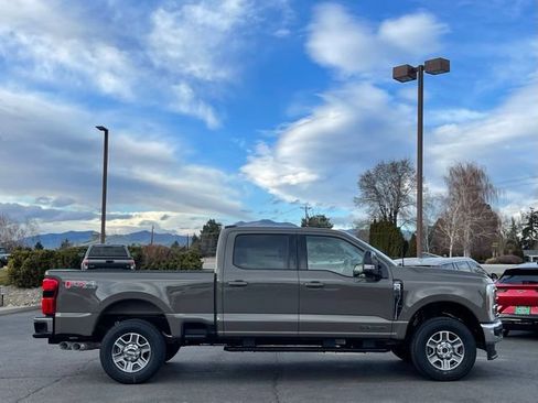 New 2026 Ford F250 Lariat w/ Lariat Premium Package AWD/4WD image 2
