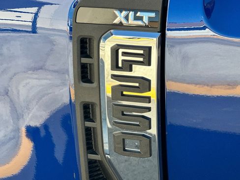 New 2026 Ford F250 XLT w/ XLT Premium Package AWD/4WD image 25