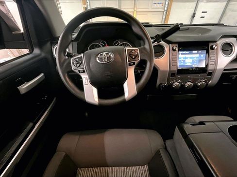 Used 2016 Toyota Tundra SR5 image 6