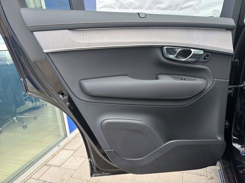 New 2026 Volvo XC90 T8 Ultra w/ Protection Package Premier AWD/4WD image 21