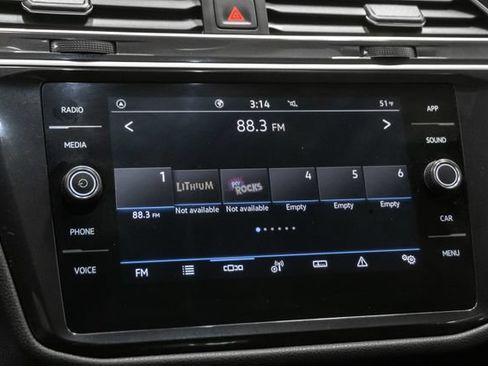 Used 2024 Volkswagen Tiguan SE R-Line FWD image 21
