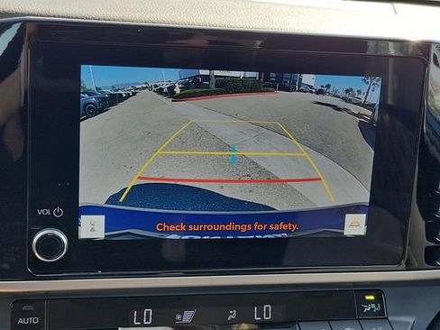 Used 2025 Toyota Camry LE FWD image 13