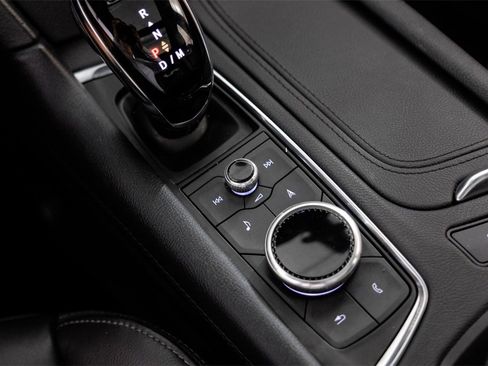 Used 2024 Cadillac XT6 Premium Luxury image 26