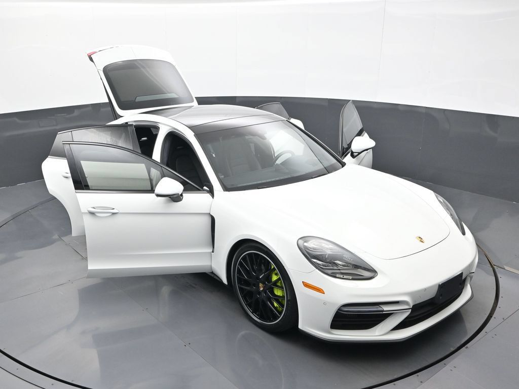 Certified 2019 Porsche Panamera Turbo S w/ Premium Package Plus AWD/4WD image 33