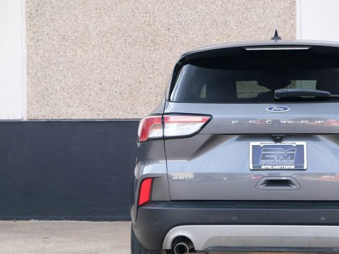 Used 2022 Ford Escape SEL image 17