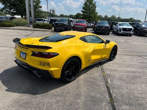 Used 2025 Chevrolet Corvette E-Ray AWD/4WD image 6