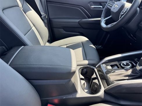 New 2025 Chevrolet Colorado LT w/ LT Convenience Package image 8