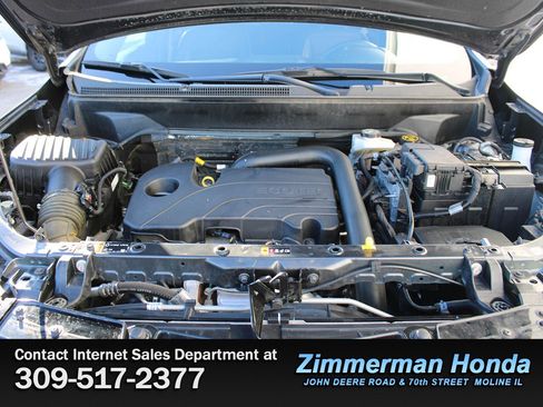 Used 2023 Chevrolet Equinox RS w/ RS Leather Package image 21