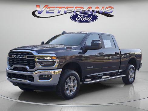 Used 2026 RAM 2500 Big Horn AWD/4WD image 1