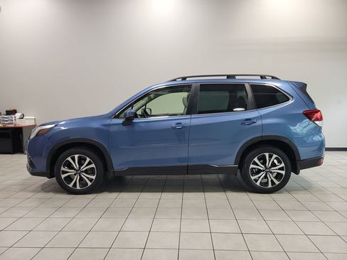 Used 2023 Subaru Forester Limited AWD/4WD image 8