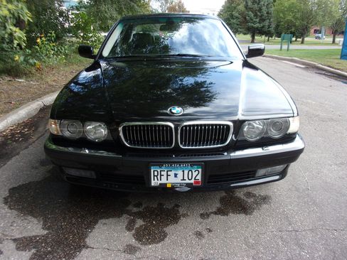 Used 2001 BMW 740iL image 7