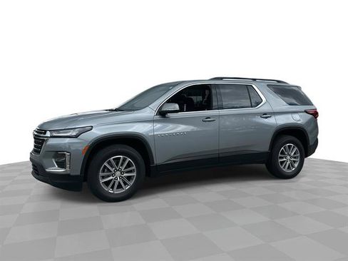 Certified 2023 Chevrolet Traverse LT image 1