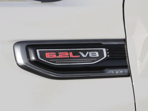 Used 2024 GMC Sierra 1500 AT4 w/ Technology Package AWD/4WD image 53