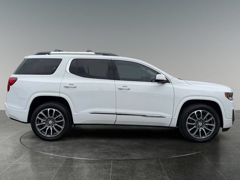 Used 2022 GMC Acadia Denali w/ Denali Ultimate Package AWD/4WD image 10