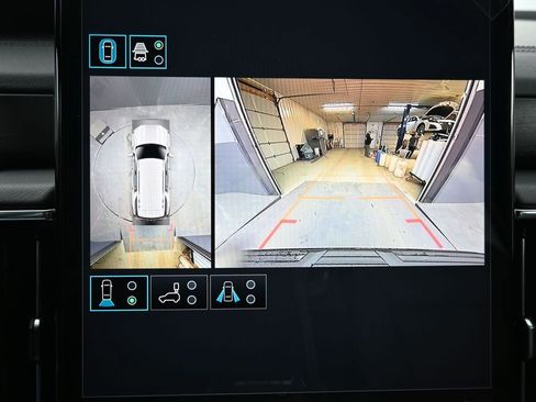 New 2026 GMC Yukon Denali w/ Sun & Power Step Package AWD/4WD image 11
