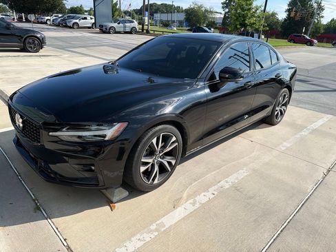 Used 2023 Volvo S60 B5 Core w/ Climate Package AWD/4WD image 4