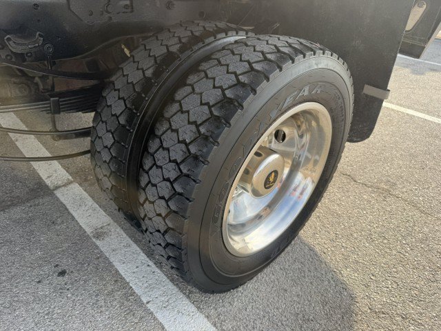 Used 2017 Ford F450 XL w/ Power Equipment Group AWD/4WD image 7