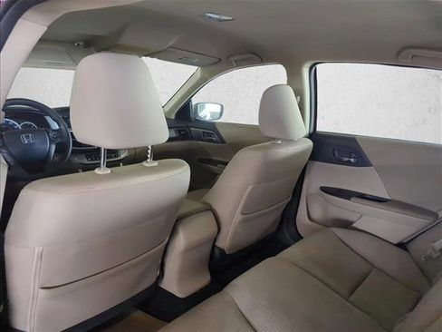 Used 2014 Honda Accord LX image 17