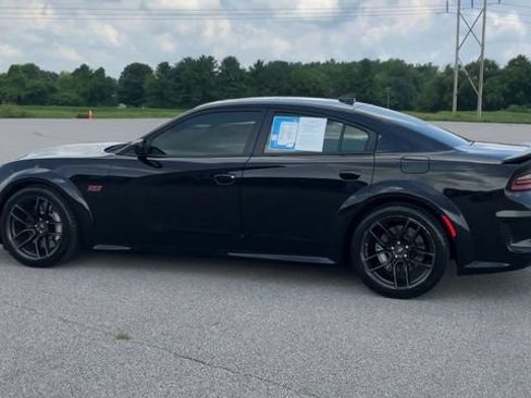Used 2022 Dodge Charger Scat Pack RWD image 6