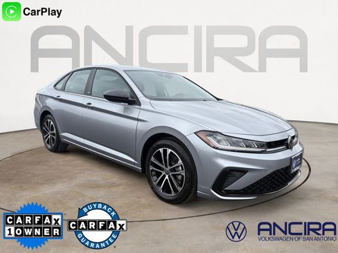 Used 2025 Volkswagen Jetta Sport image 1