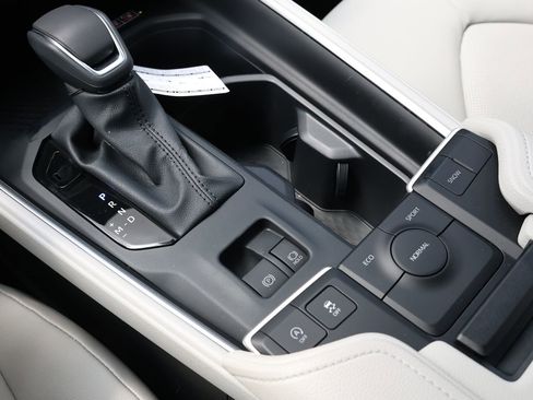 New 2026 Toyota Grand Highlander FWD image 22