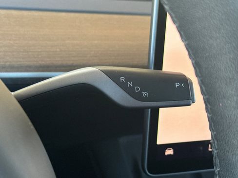 Used 2023 Tesla Model Y Long Range image 26