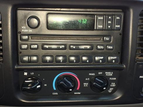 Used 2002 Ford F150 Lightning image 14