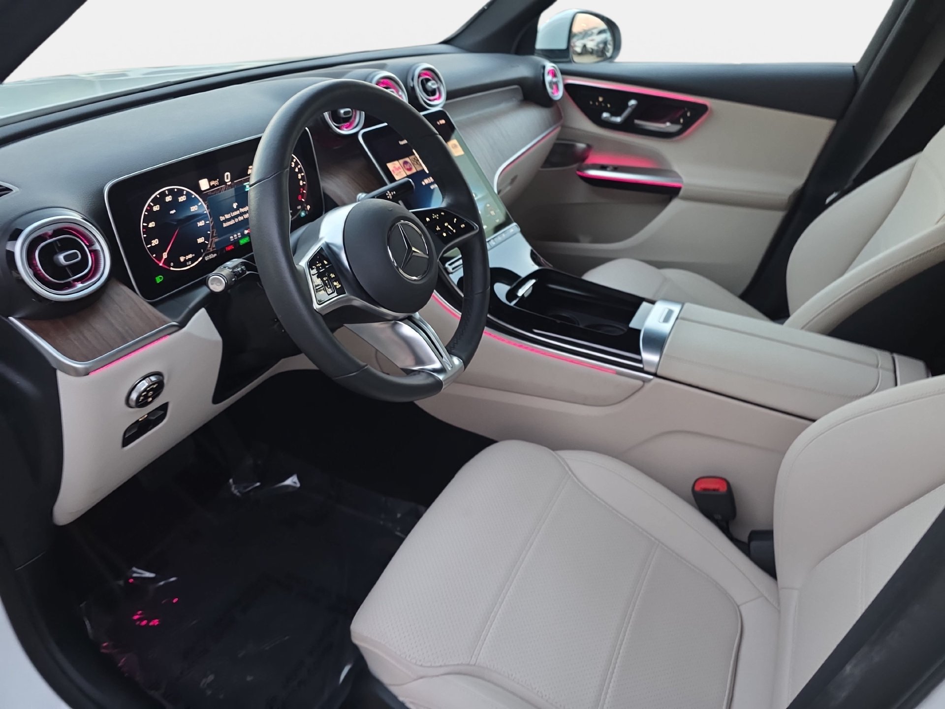 Certified 2026 Mercedes-Benz GLC 350e 4MATIC image 16