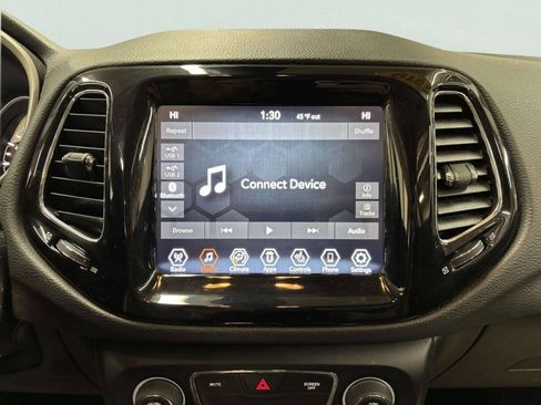 Used 2019 Jeep Compass Limited AWD/4WD image 24