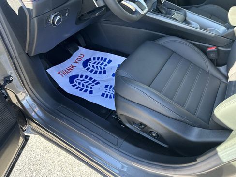 New 2024 Dodge Hornet R/T Plus w/ R/T Blacktop Package image 17