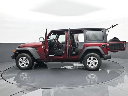 Used 2021 Jeep Wrangler Unlimited Sport AWD/4WD image 29