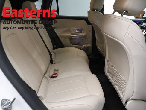 Used 2022 Mercedes-Benz GLA 250 4MATIC w/ Premium Package Lite image 23