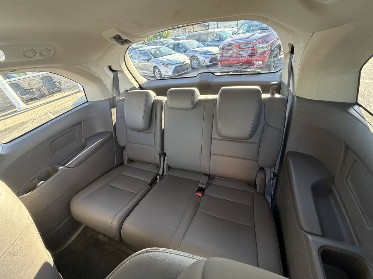 Used 2012 Honda Odyssey EX-L image 11
