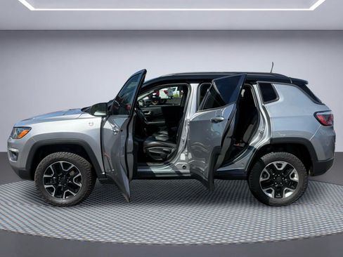 Used 2019 Jeep Compass Trailhawk AWD/4WD image 13