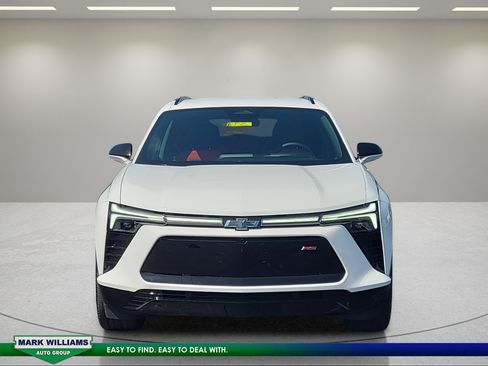 Used 2024 Chevrolet Blazer EV RS AWD/4WD image 9