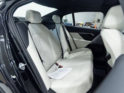 Certified 2025 BMW 530i xDrive w/ Premium Package image 23