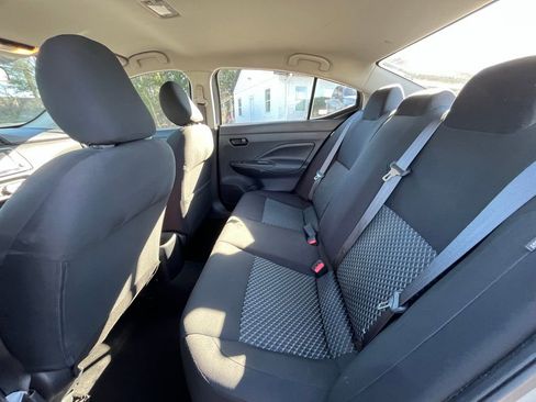Used 2021 Nissan Versa S FWD image 17