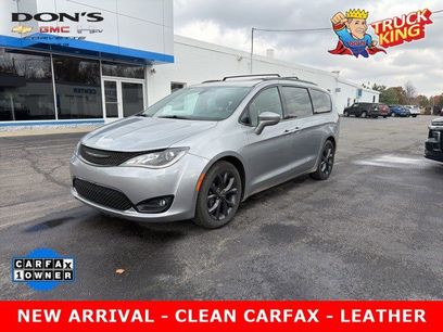 Used 2020 Chrysler Pacifica Touring-L w/ S Appearance Package