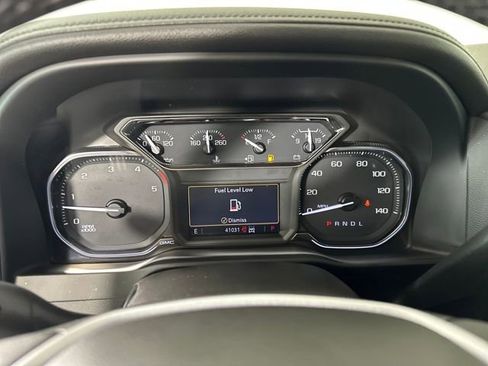 Used 2021 GMC Sierra 2500 SLT w/ SLT Preferred Package image 17