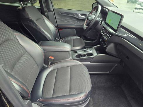Used 2024 Ford Escape ST-Line w/ Tech Pack #1 image 17