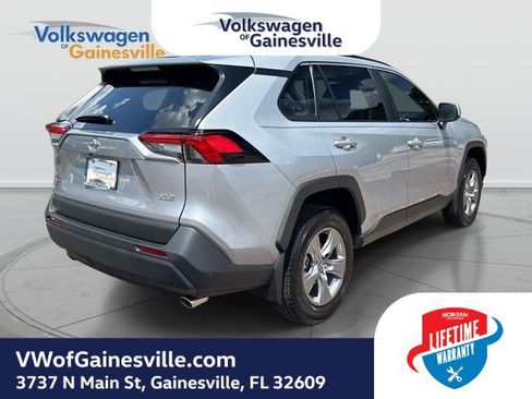 Used 2025 Toyota RAV4 XLE w/ Convenience Package FWD image 4