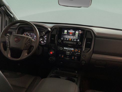 Used 2024 Nissan Titan PRO-4X w/ Pro-4x Convenience Package AWD/4WD image 34