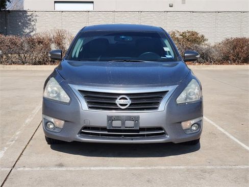 Used 2014 Nissan Altima 2.5 SL w/ Technology Package image 2