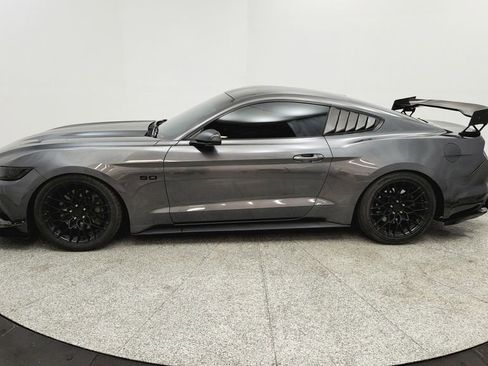 Used 2016 Ford Mustang GT RWD image 2