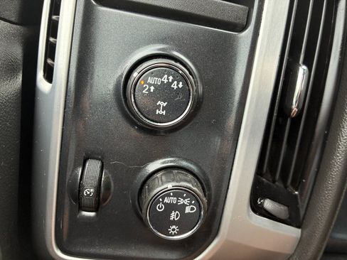 Used 2018 GMC Sierra 1500 SLE w/ SLE Value Package AWD/4WD image 13