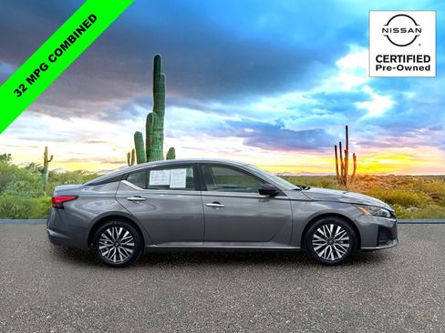Certified 2025 Nissan Altima 2.5 SV FWD image 6